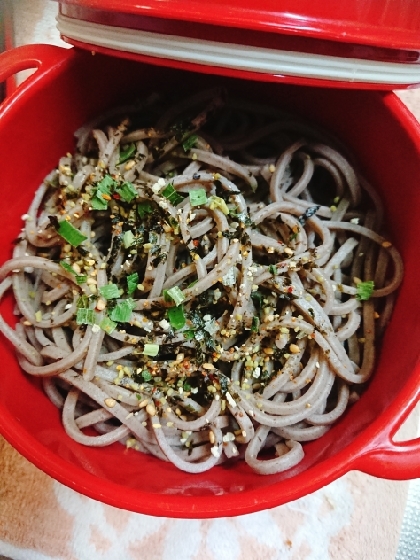 お弁当にもざるそば美味しかったです(*´∇｀*)
