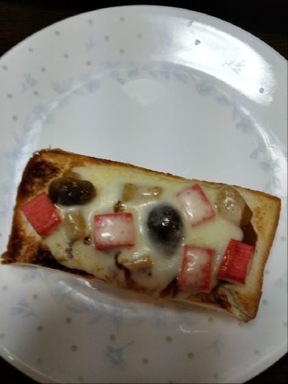 カニカマチーズカレートースト