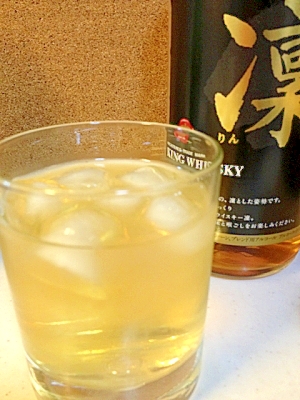 お家でカクテル気分 ウイスキー レモン サイダー レシピ 作り方 By ゴールデンアルジータ 楽天レシピ