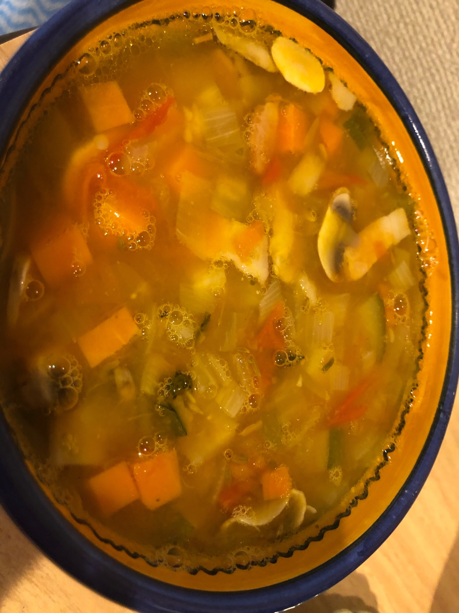 冷凍ラタトゥイユでエスニック風スープ