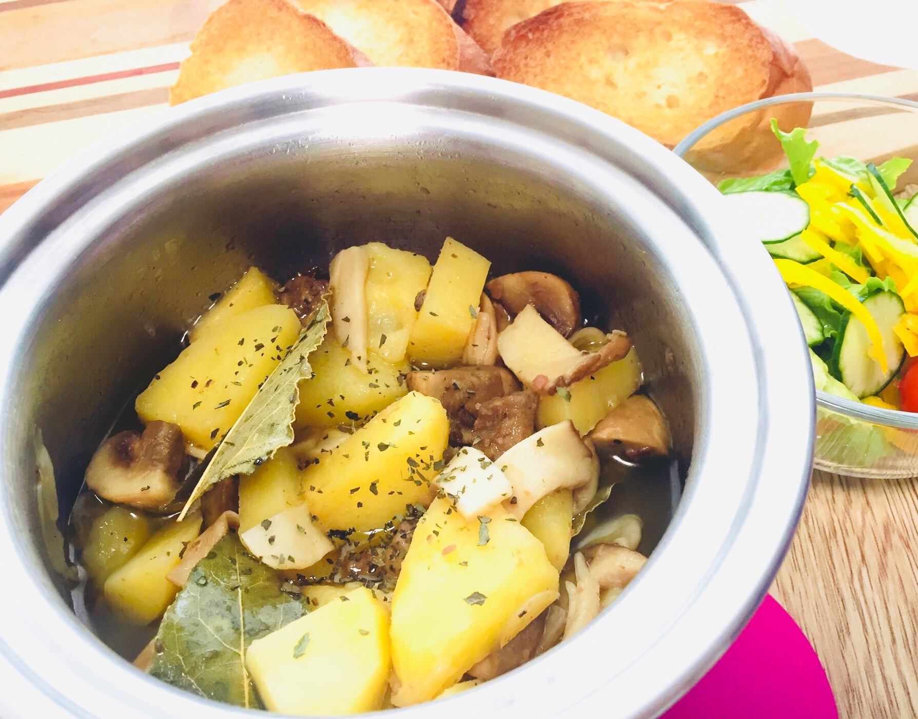 マッシュルームとじゃがいもの簡単アヒージョ レシピ 作り方 By りこせ 楽天レシピ マッシュルームとじゃがいもの簡単アヒージョ レシピ 作り方 By りこせ 楽天レシピ