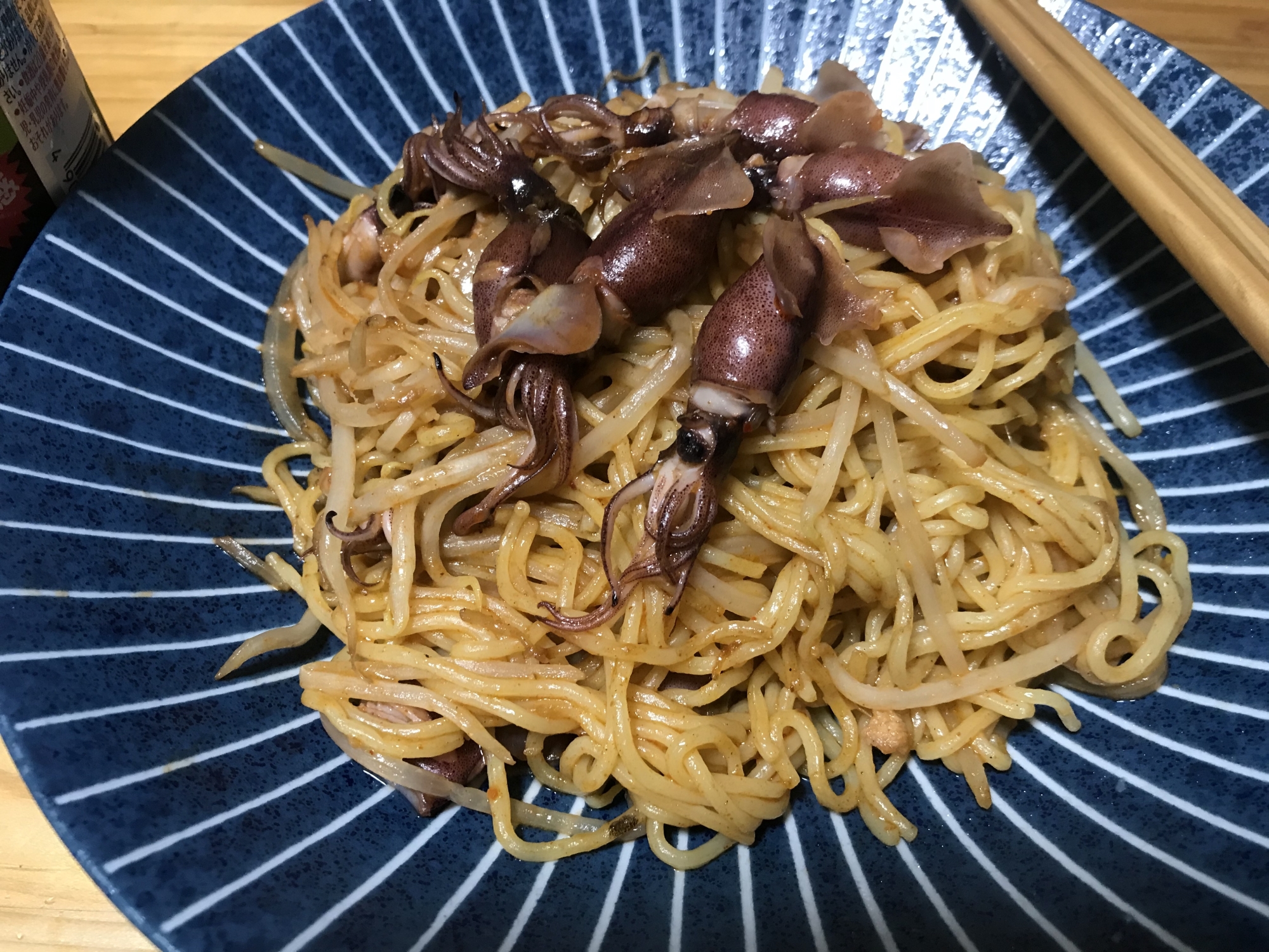 簡単！市販焼きそばで作るホタルイカ塩キムチ焼きソバ