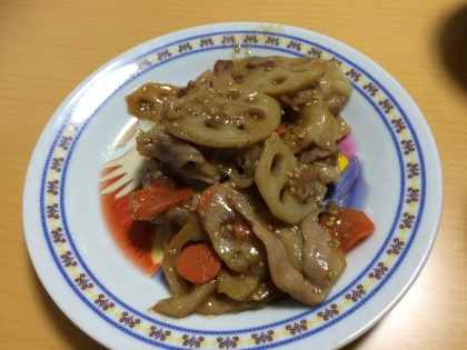 蓮根と豚肉のきんぴら　（我が家の味）