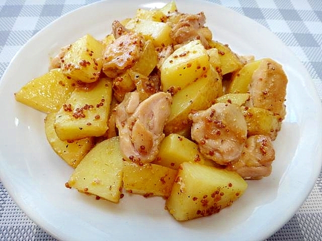 新じゃがいもと鶏肉のマスタードマヨ炒め