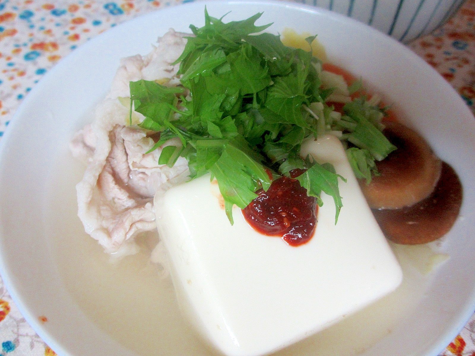 豚肉と白菜の生七味湯豆腐