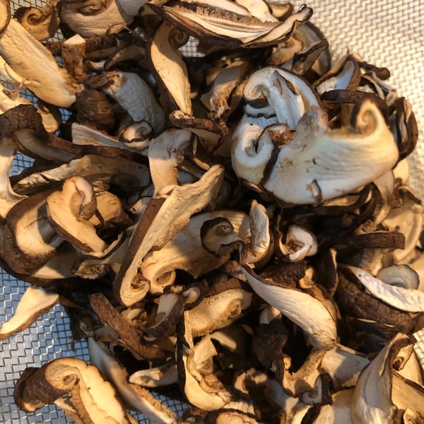 干ししいたけ 簡単 冷蔵庫干物 レシピ 作り方 By Venus Zeus 楽天レシピ 干ししいたけ 簡単 冷蔵庫干物 レシピ 作り方 By Venus Zeus 楽天レシピ