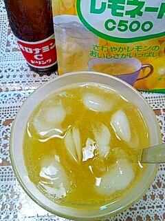 オロナミンcで 元気ハツラツ レモンスカッシュ レシピ 作り方 By Nyan260 楽天レシピ