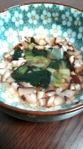 離乳食★小松菜椎茸スープ