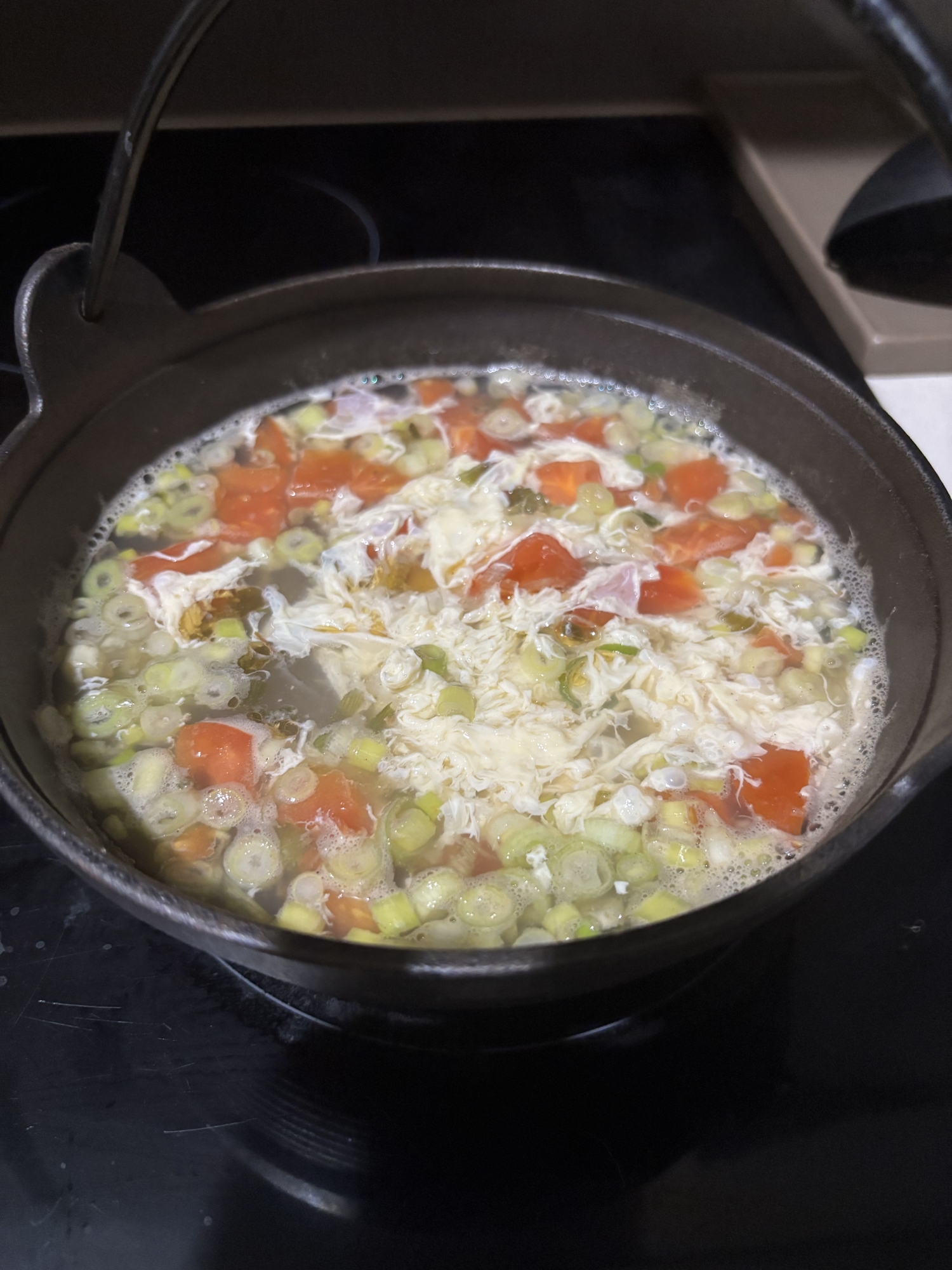 海老の頭で出汁を取った旨味たっぷりスープ