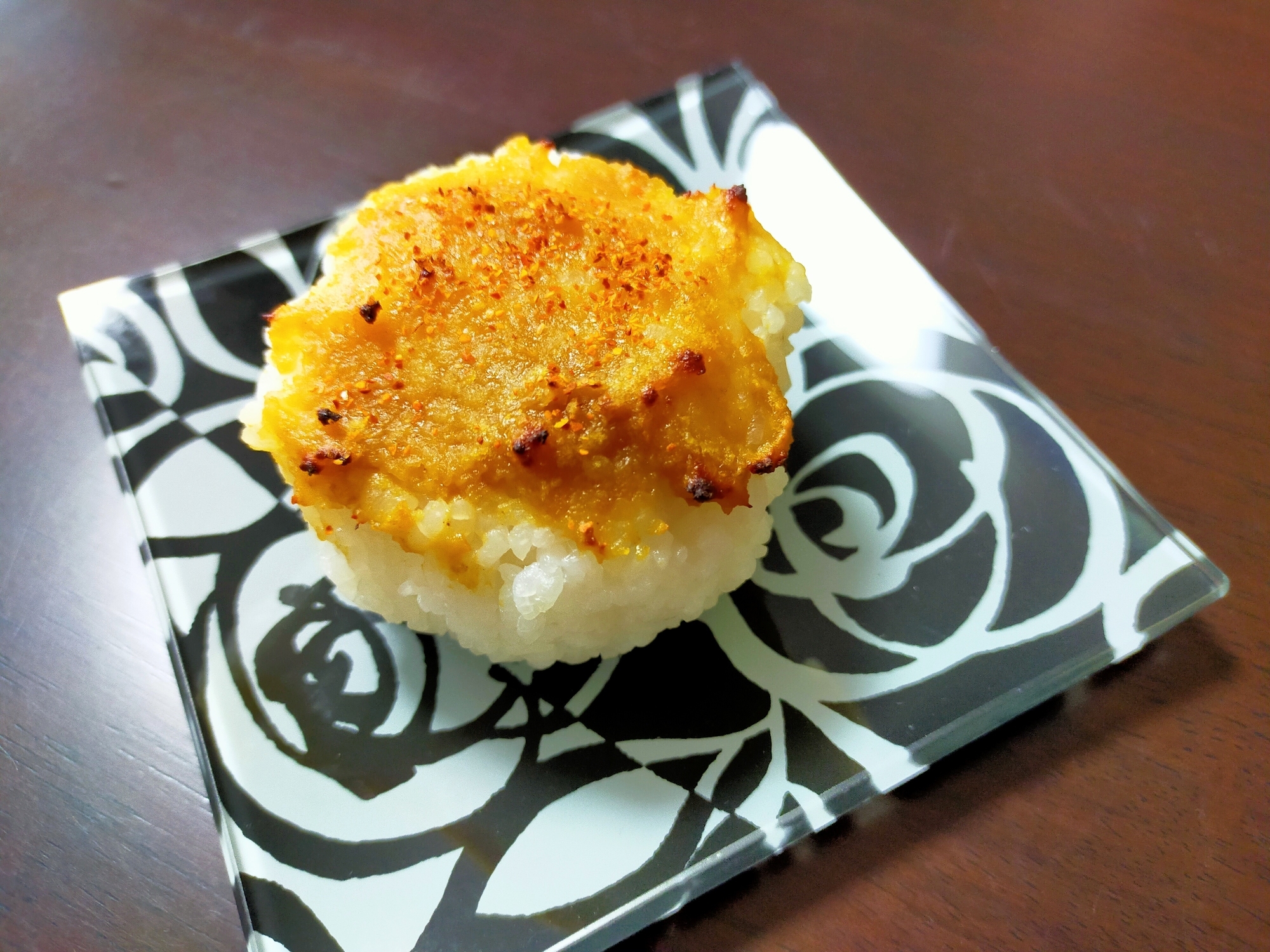 ピリ辛一味☆味噌焼きおにぎり