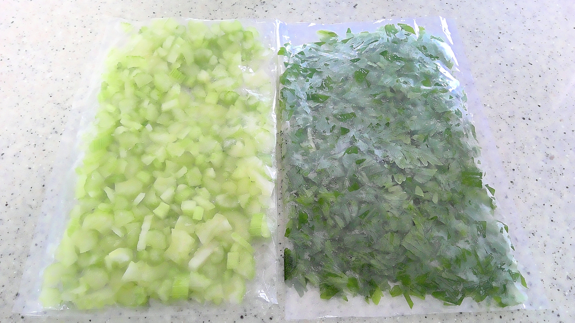 美味しいセロリを常備野菜に！簡単・冷凍保存３０日