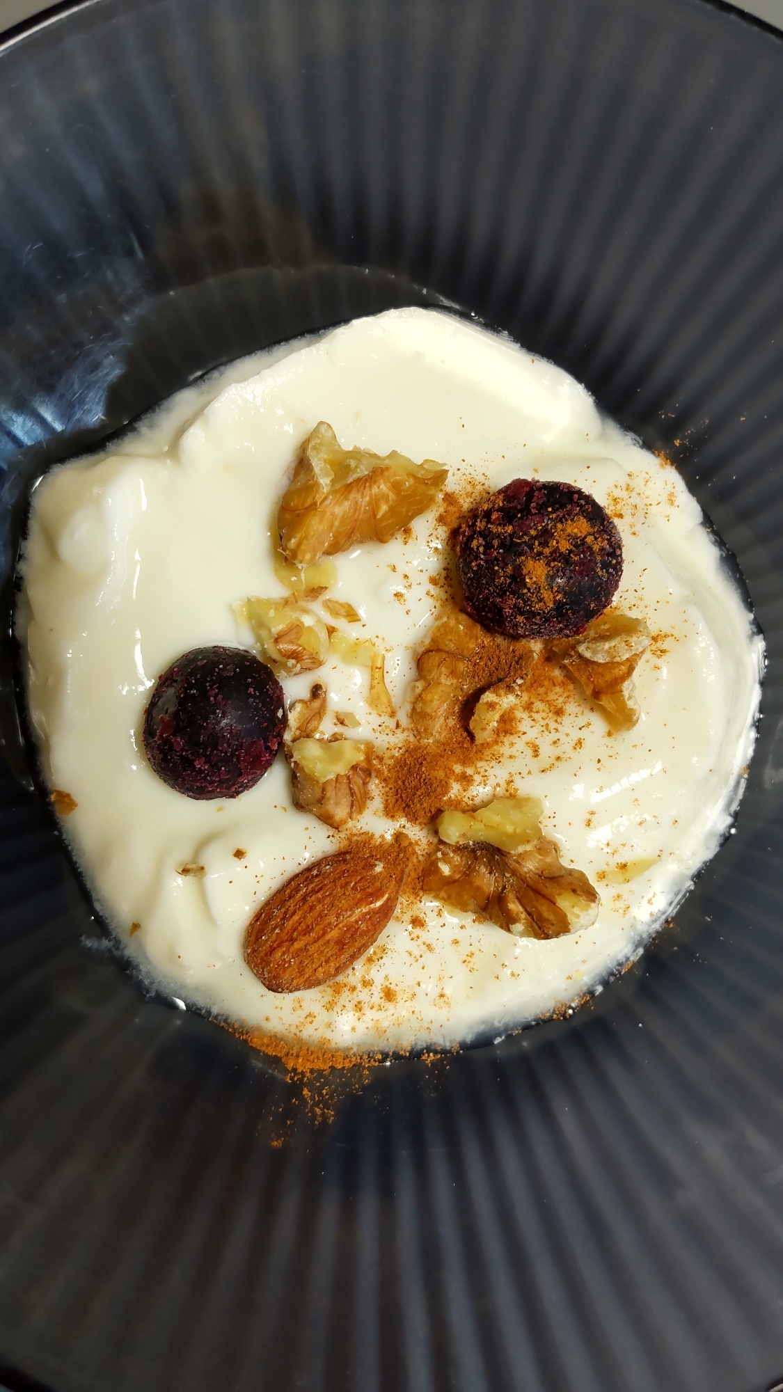 ブルーベリーとナッツのヨーグルト