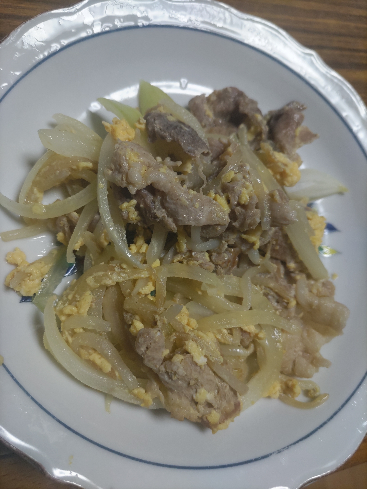 豚肉と玉ねぎと卵の中華炒め