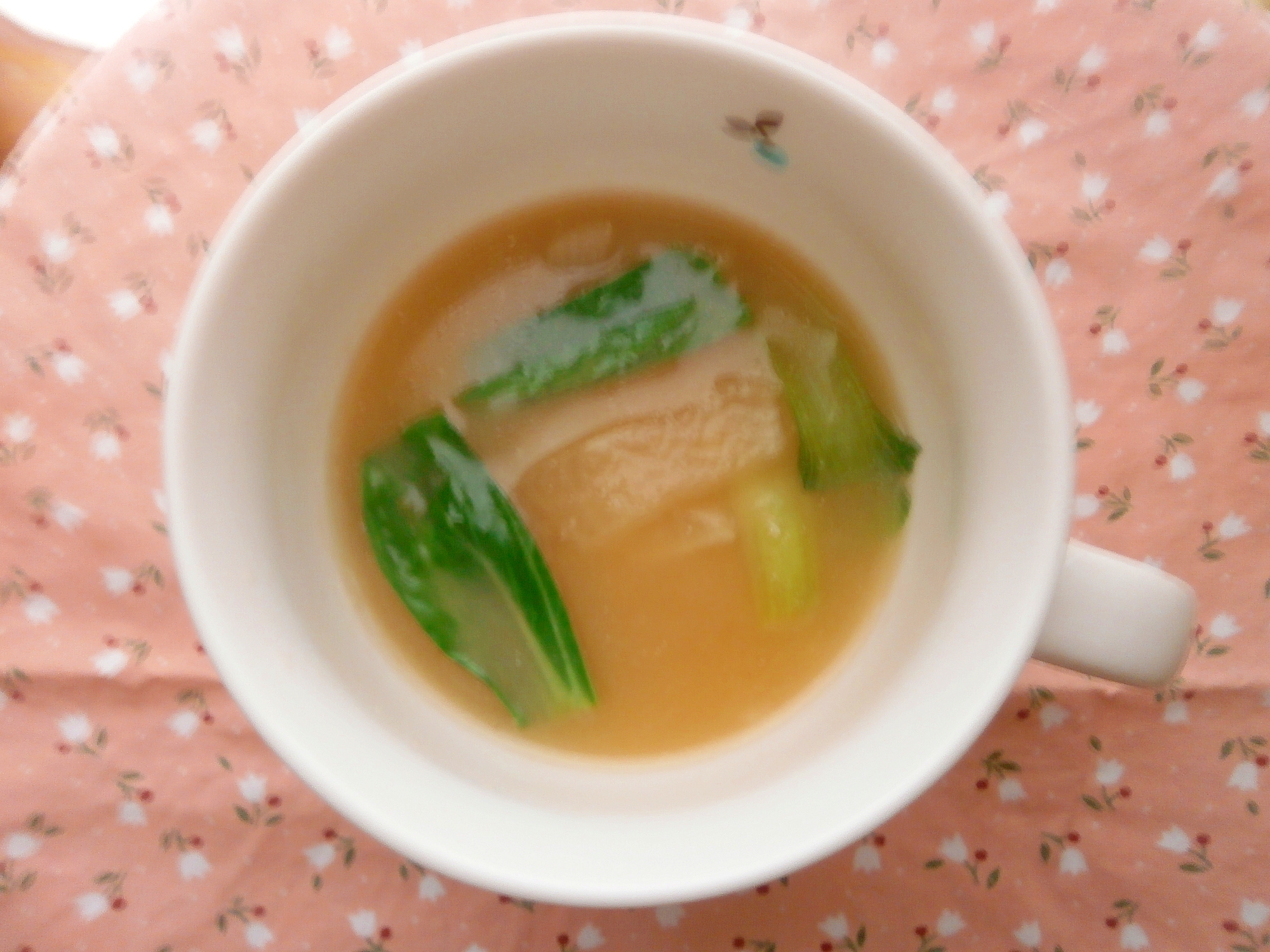 チンゲン菜・大根の味噌汁