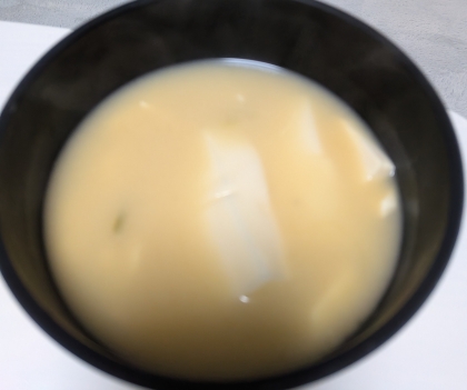 お雑煮（お餅入りの味噌汁）