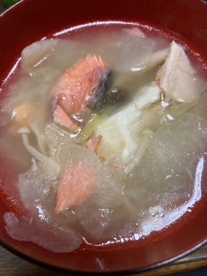 秋鮭を使って♪北海道の美味しい石狩汁