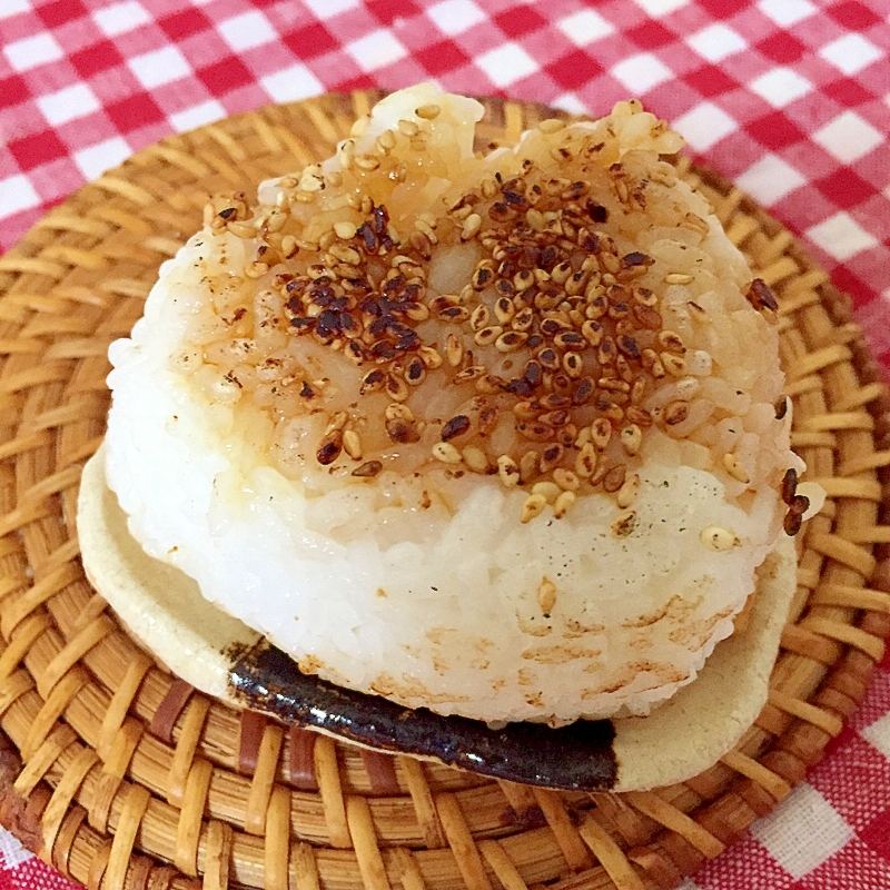 ごまおにぎりの焼きおにぎり☆