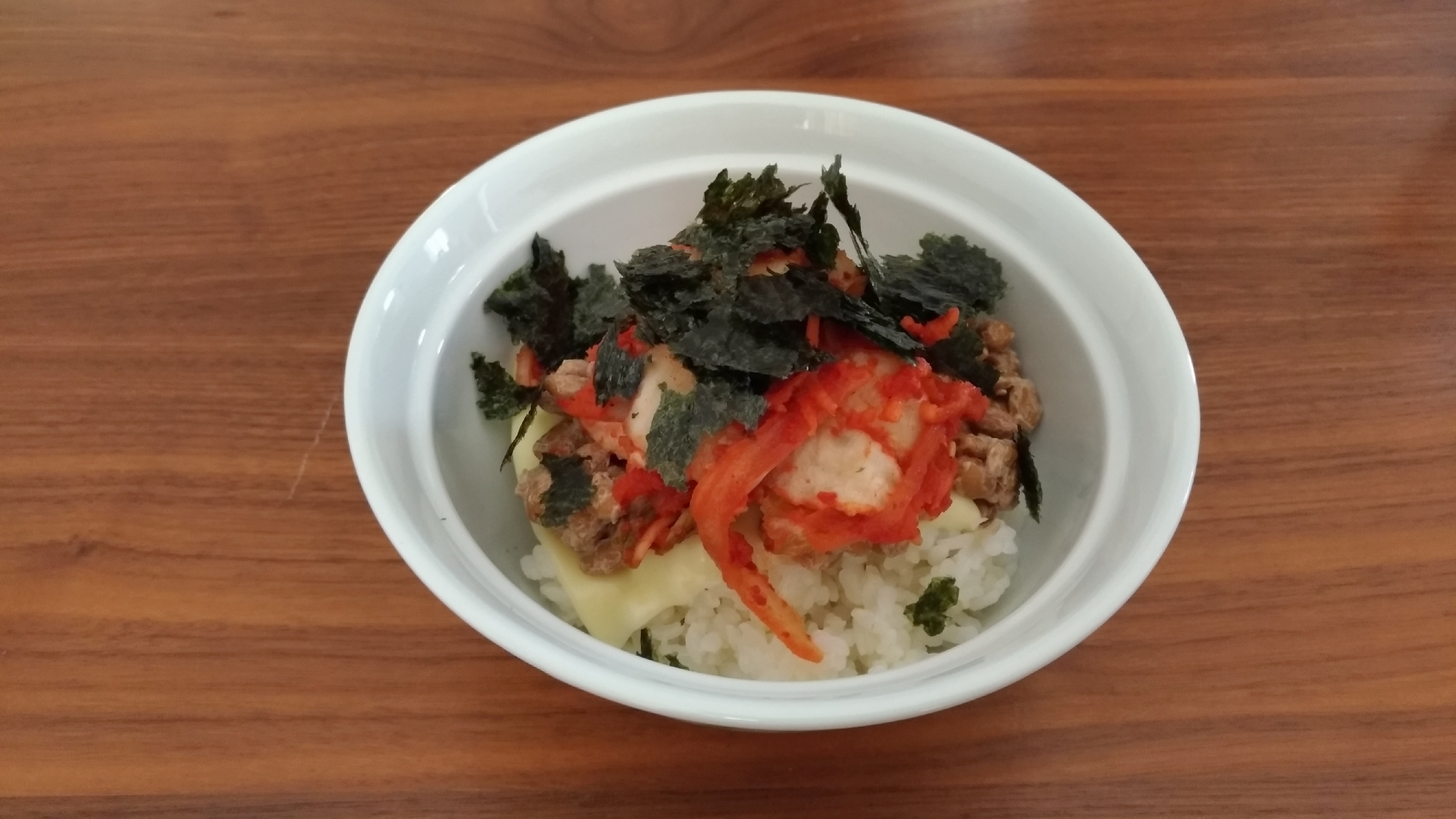 キムチーズ納豆丼