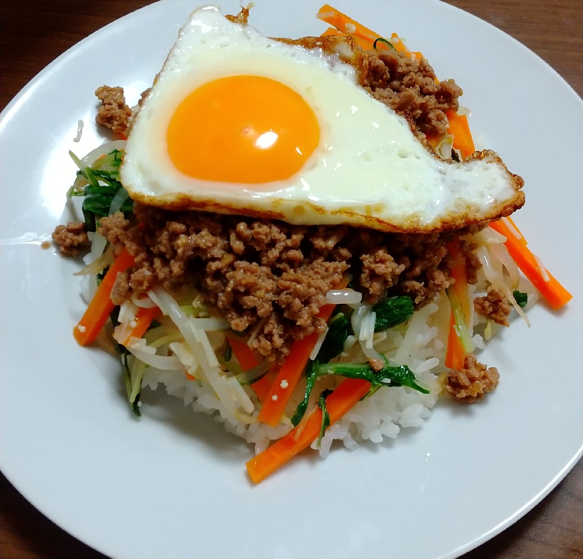 焼き肉のタレで味付け！そぼろビビンバ