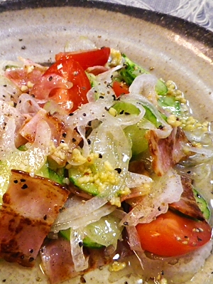 カリカリベーコン野菜サラダ
