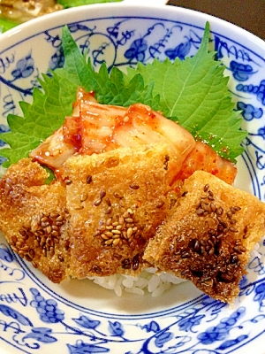 “松山あげ”のキムチ丼