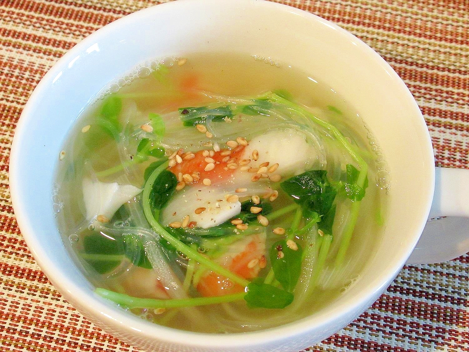 豆苗とかにかまの春雨スープ