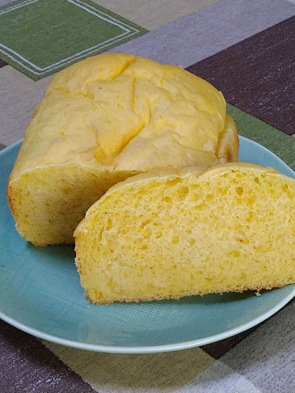 ホームベーカリーで作るほんのり甘いにんじんパン