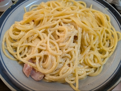 牛乳と卵黄でお手軽「カルボナーラ♪」