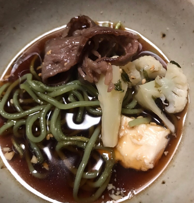 カリフラワーと豆腐の瓦そば