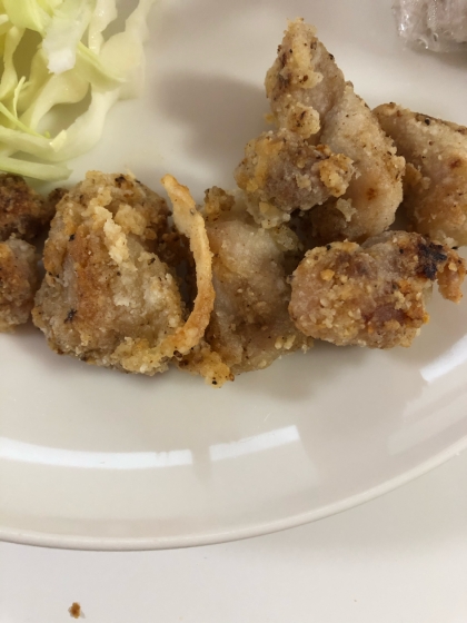 鶏もも肉のジューシー塩唐揚げ