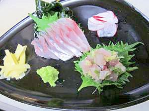 居酒屋の一品 15 鯵のお造りとタタキの盛り合わせ レシピ 作り方 By Startrek 楽天レシピ 居酒屋の一品 15 鯵のお造りとタタキの盛り合わせ レシピ 作り方 By Startrek 楽天レシピ