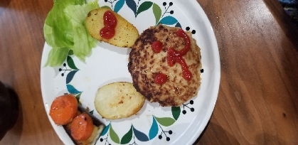 楽チンキャンプ飯♪ソース不要のハンバーグ