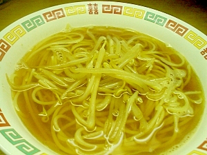 炒めもやしラーメン　醤油