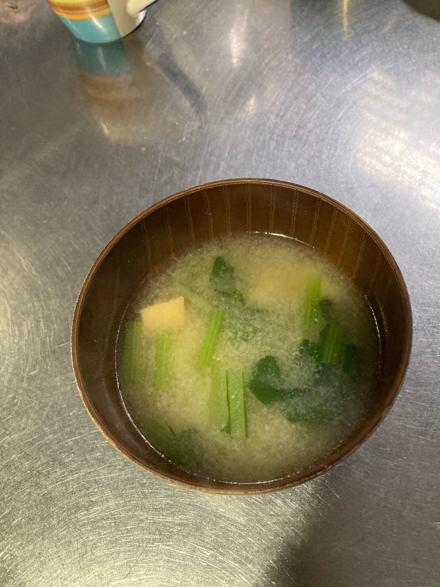 小松菜と厚揚げの味噌汁