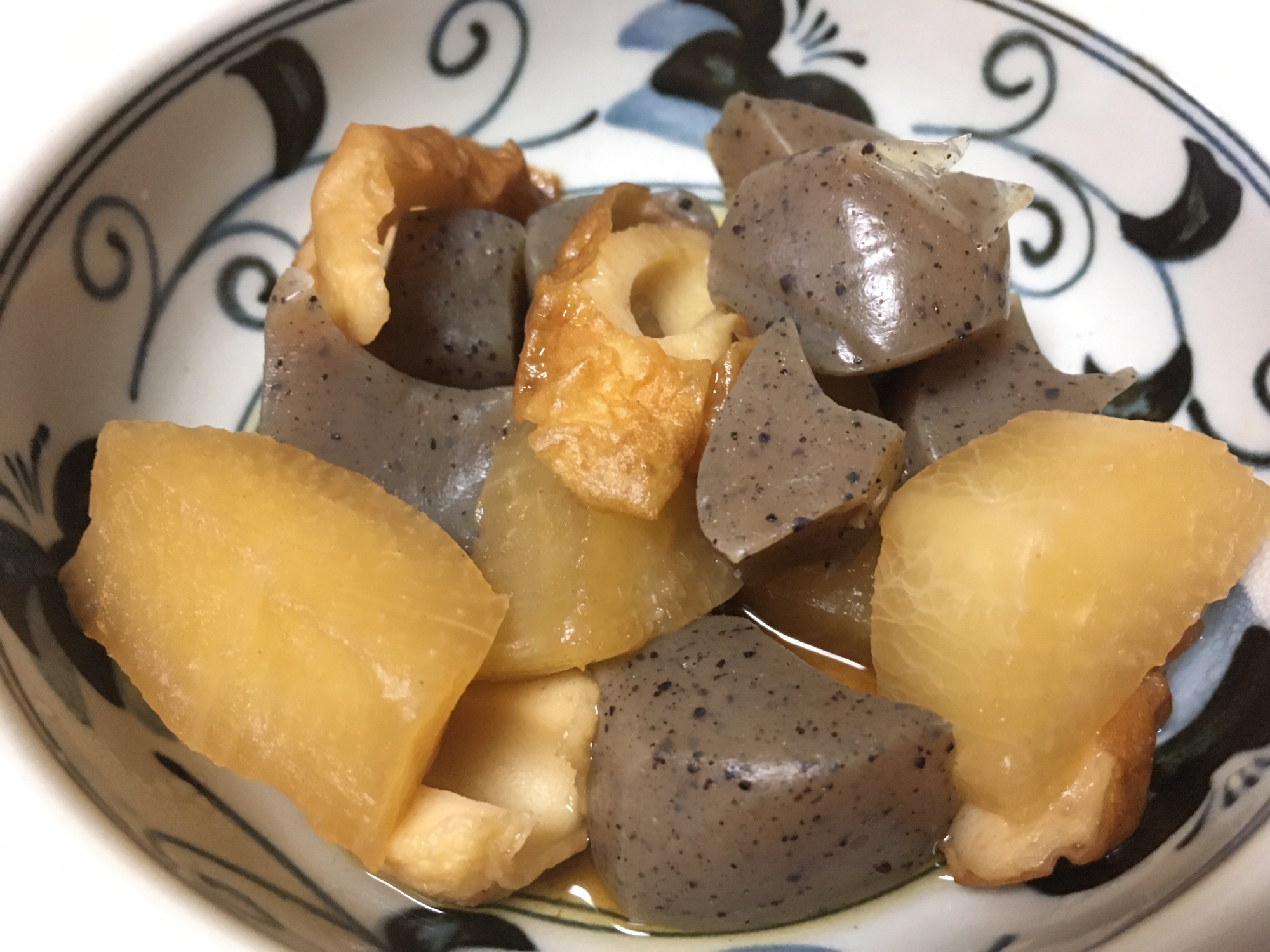 ちくわと大根とこんにゃくの煮物