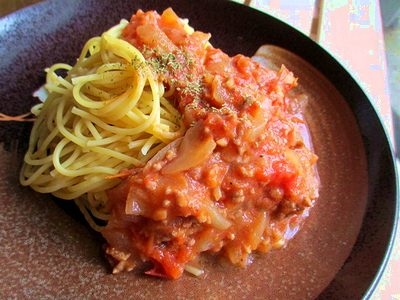 トマト缶とケチャップで味付け トマト パスタ ♪