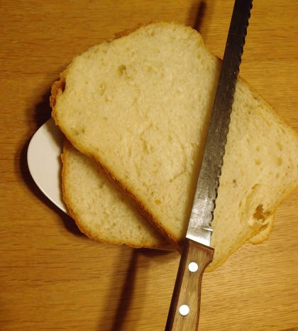 簡単！目から鱗！食パンをまっすぐ綺麗に切る裏技！