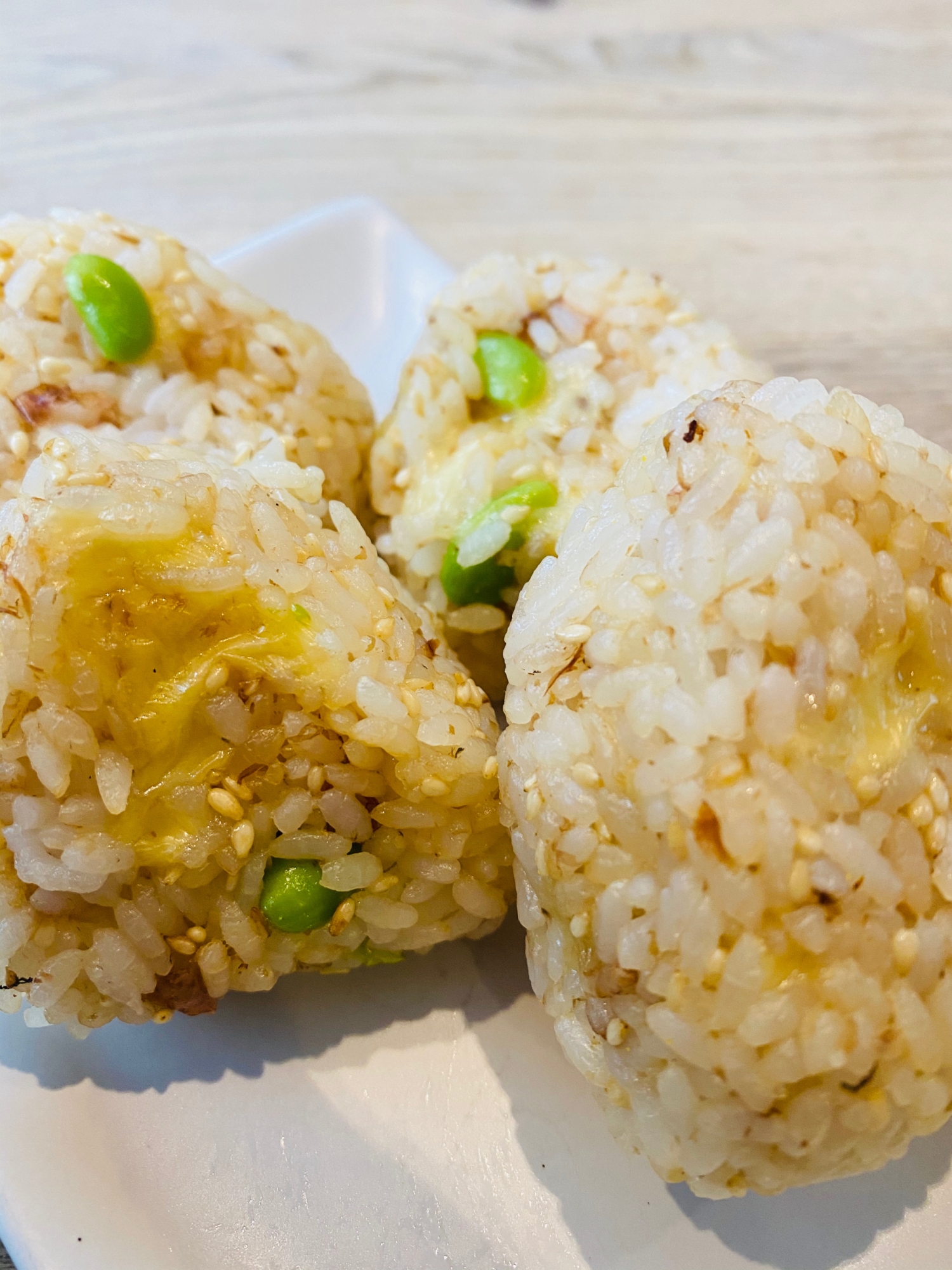 鰹節とチーズの焼きおにぎり