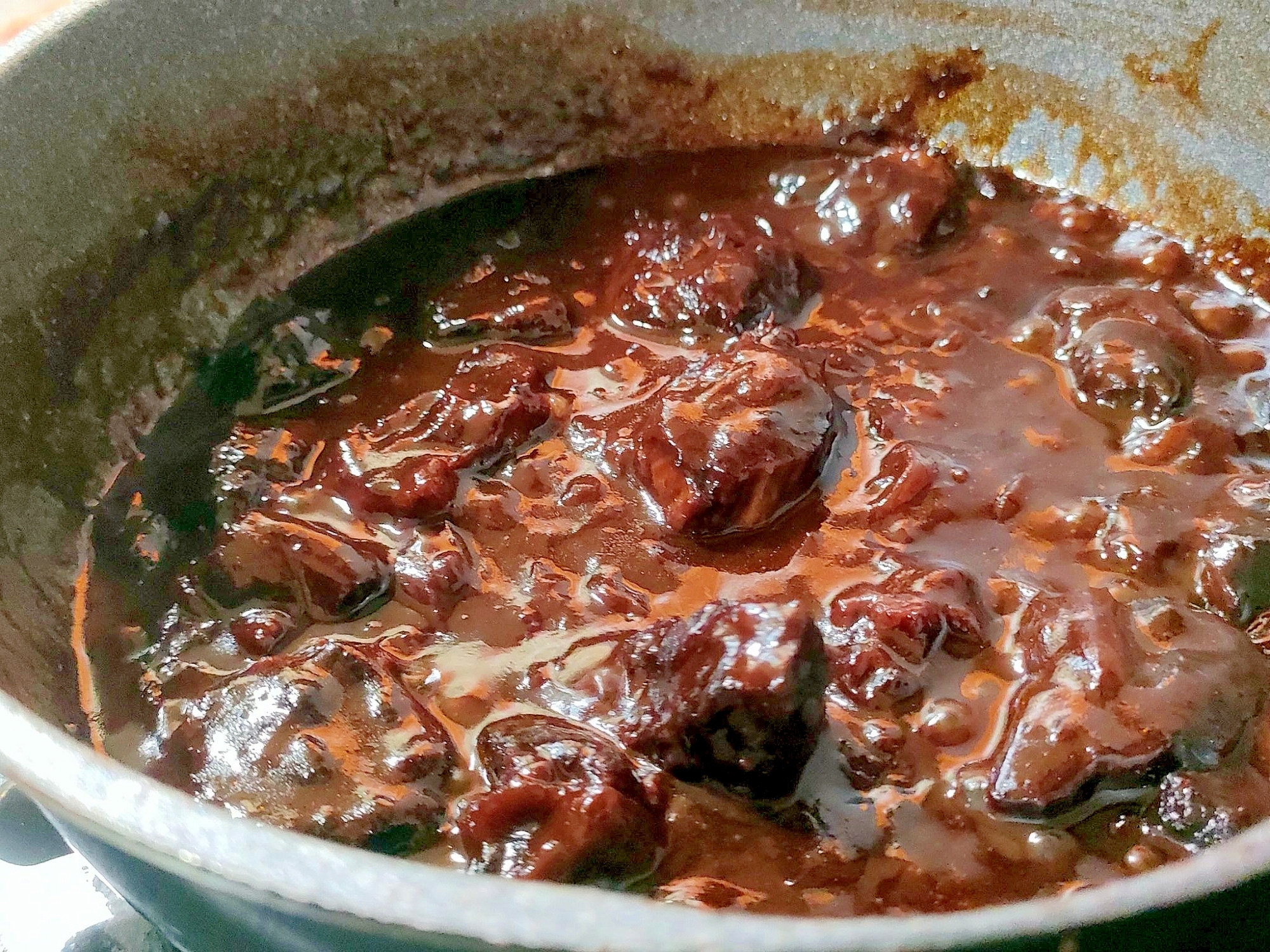 【試行錯誤の】牛肉の赤ワイン煮込み