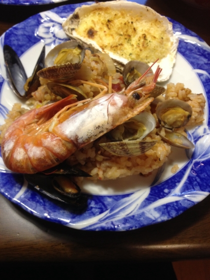 パエリアキットが売ってたので、
味付けを参考にしました。家族にも好評でした。また作ります。