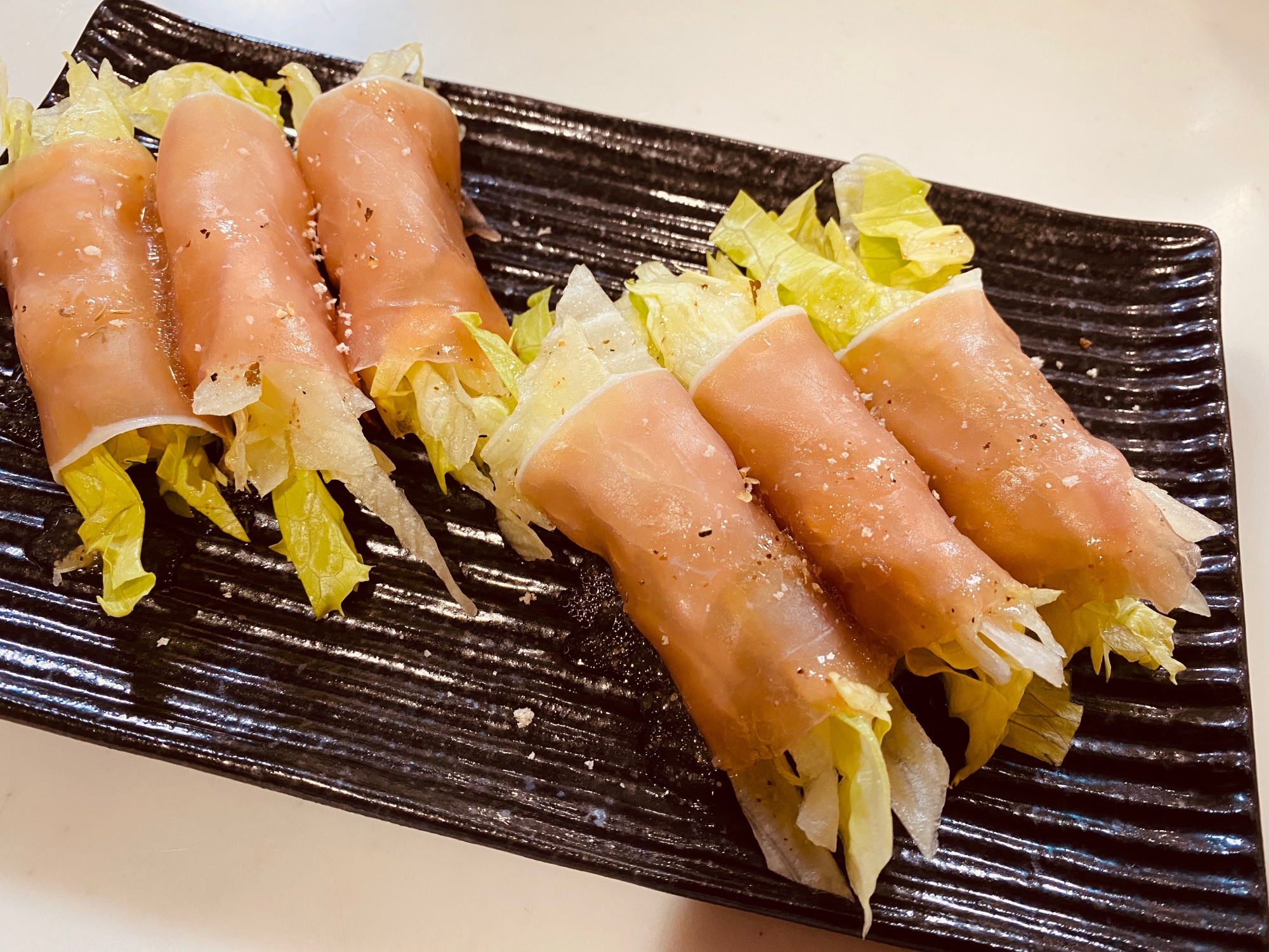 市販の生ハムで ワインに合うレタス巻き レシピ 作り方 By なーーーーこ 楽天レシピ 市販の生ハムで ワインに合うレタス巻き レシピ 作り方 By なーーーーこ 楽天レシピ