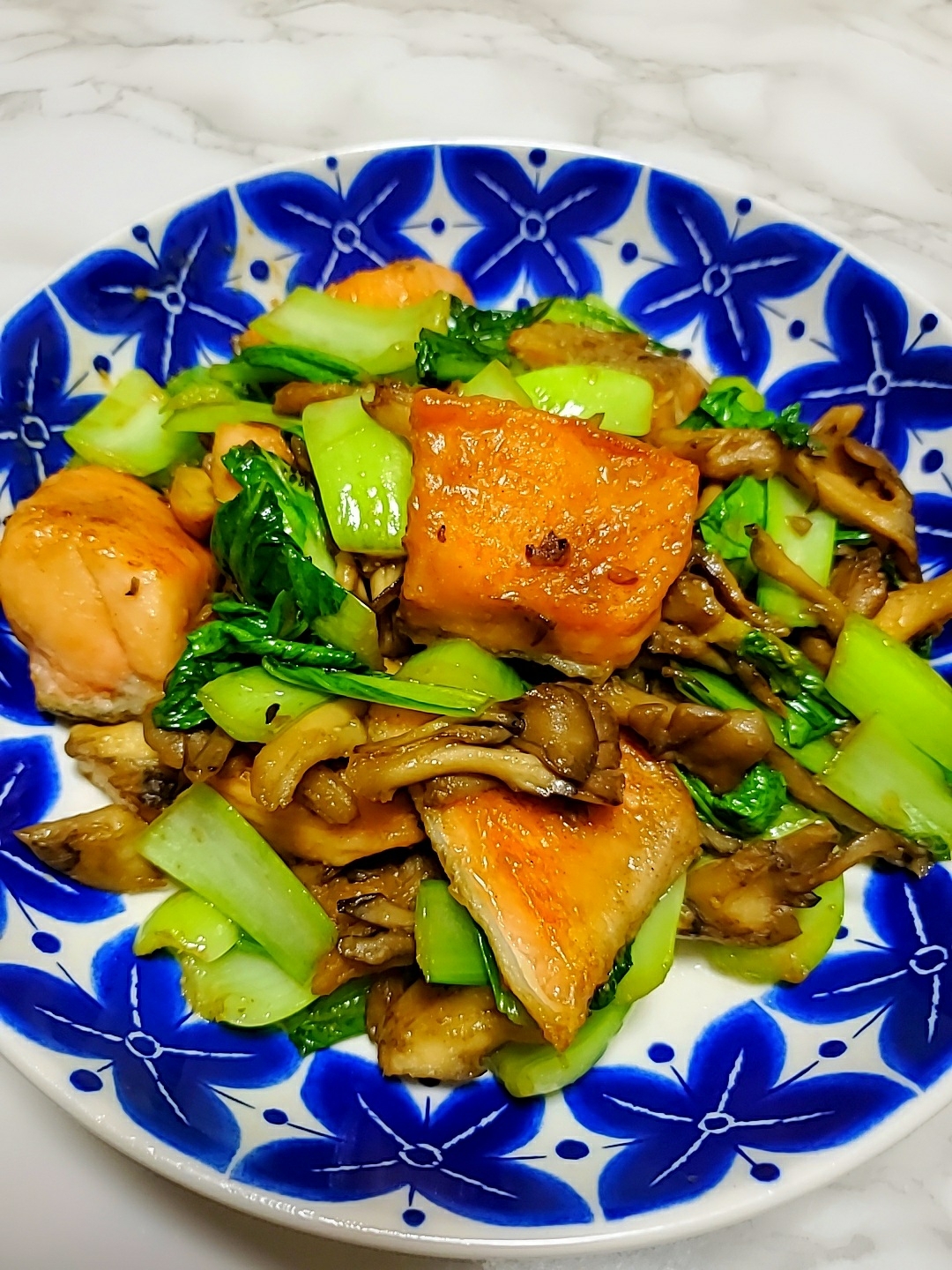 秋鮭と青梗菜の味噌炒め
