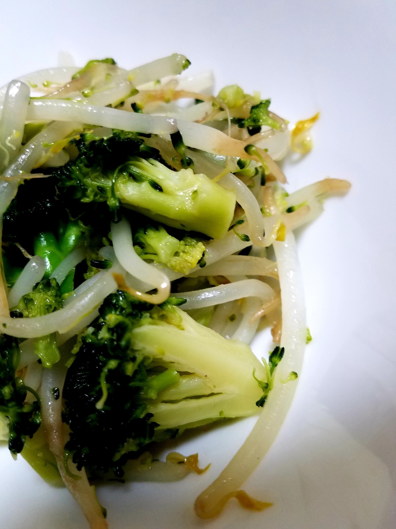 ブロッコリーともやしの中華炒め レシピ 作り方 By 卵サンド 楽天レシピ ブロッコリーともやしの中華炒め レシピ 作り方 By 卵サンド 楽天レシピ