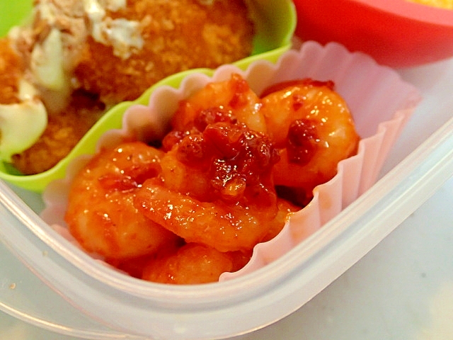 お弁当 バナメイ海老のチリ ケチャップ炒め レシピ 作り方 By ぷ みぃまま 楽天レシピ