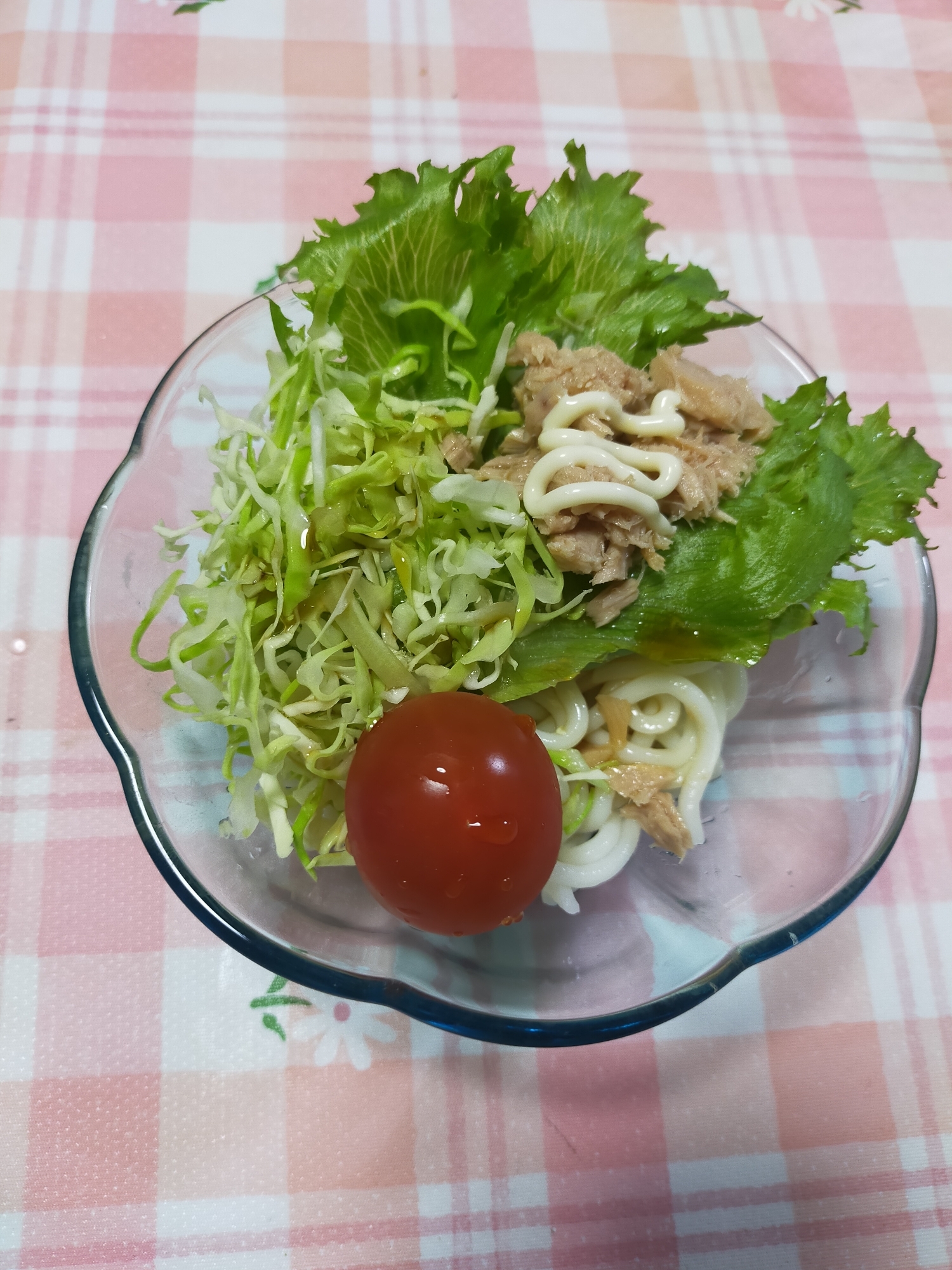 シーチキンと好きな野菜も盛り付けて サラダうどん レシピ 作り方 By れいにゃ ん 楽天レシピ シーチキンと好きな野菜も盛り付けて サラダうどん レシピ 作り方 By れいにゃ ん 楽天レシピ