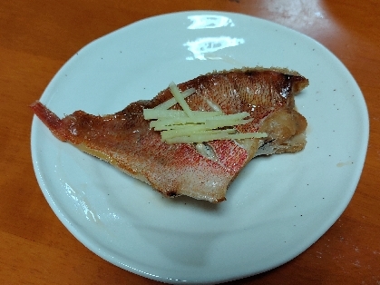 赤魚があったらシンプルに煮魚！基本の赤魚の煮つけ♪