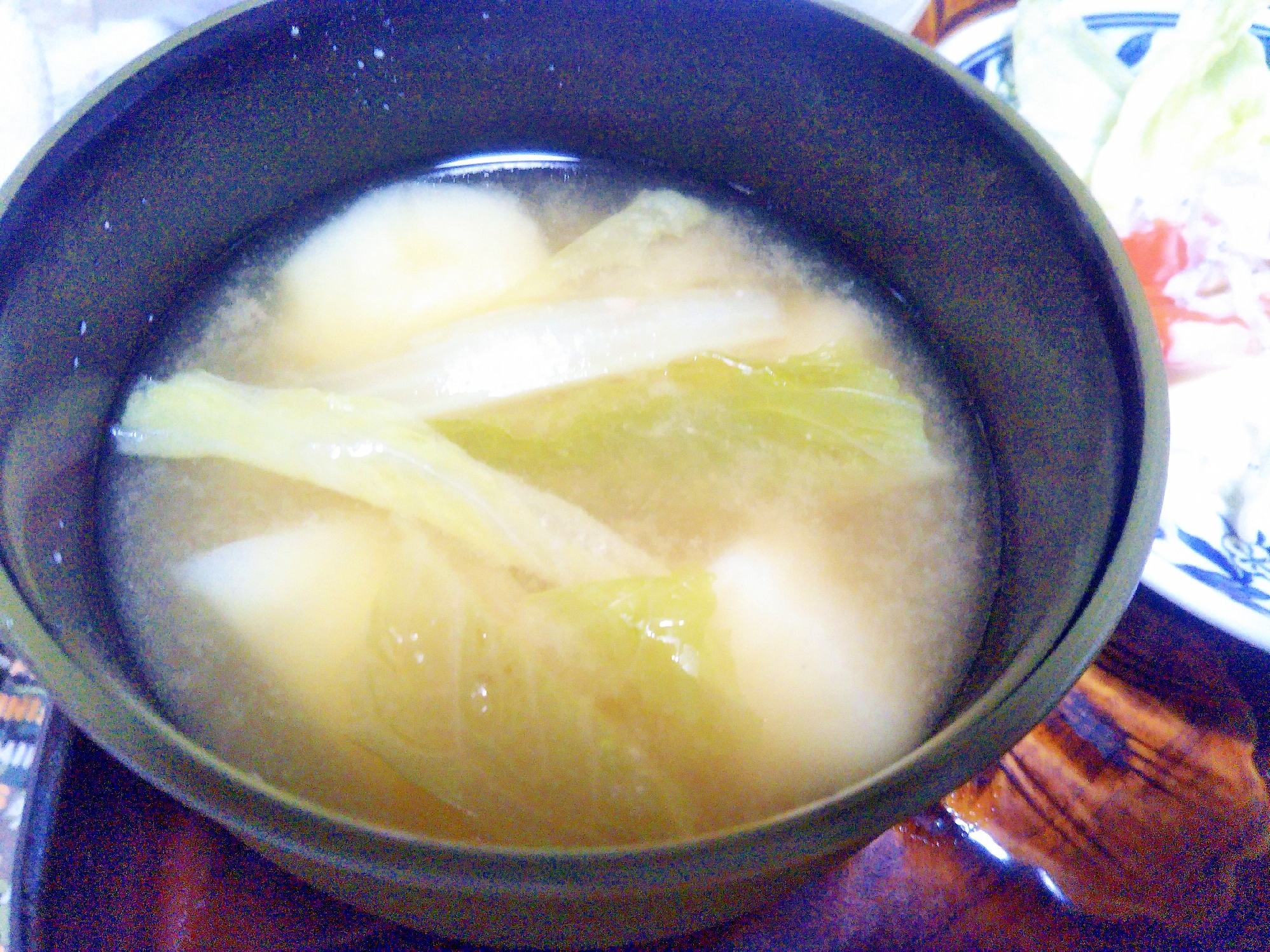 里芋&ロメインレタス味噌汁
