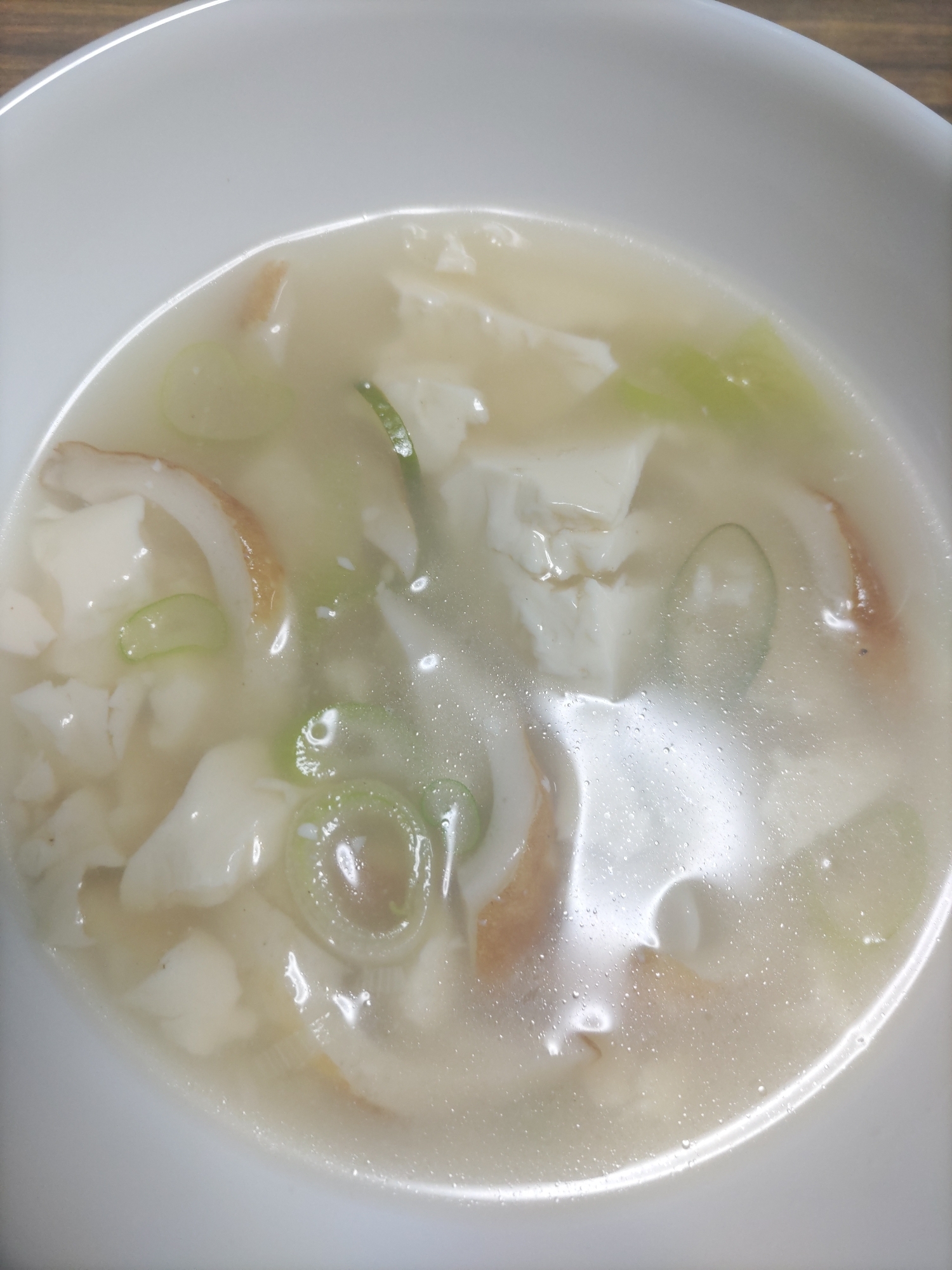 豆腐とちくわの中華スープ