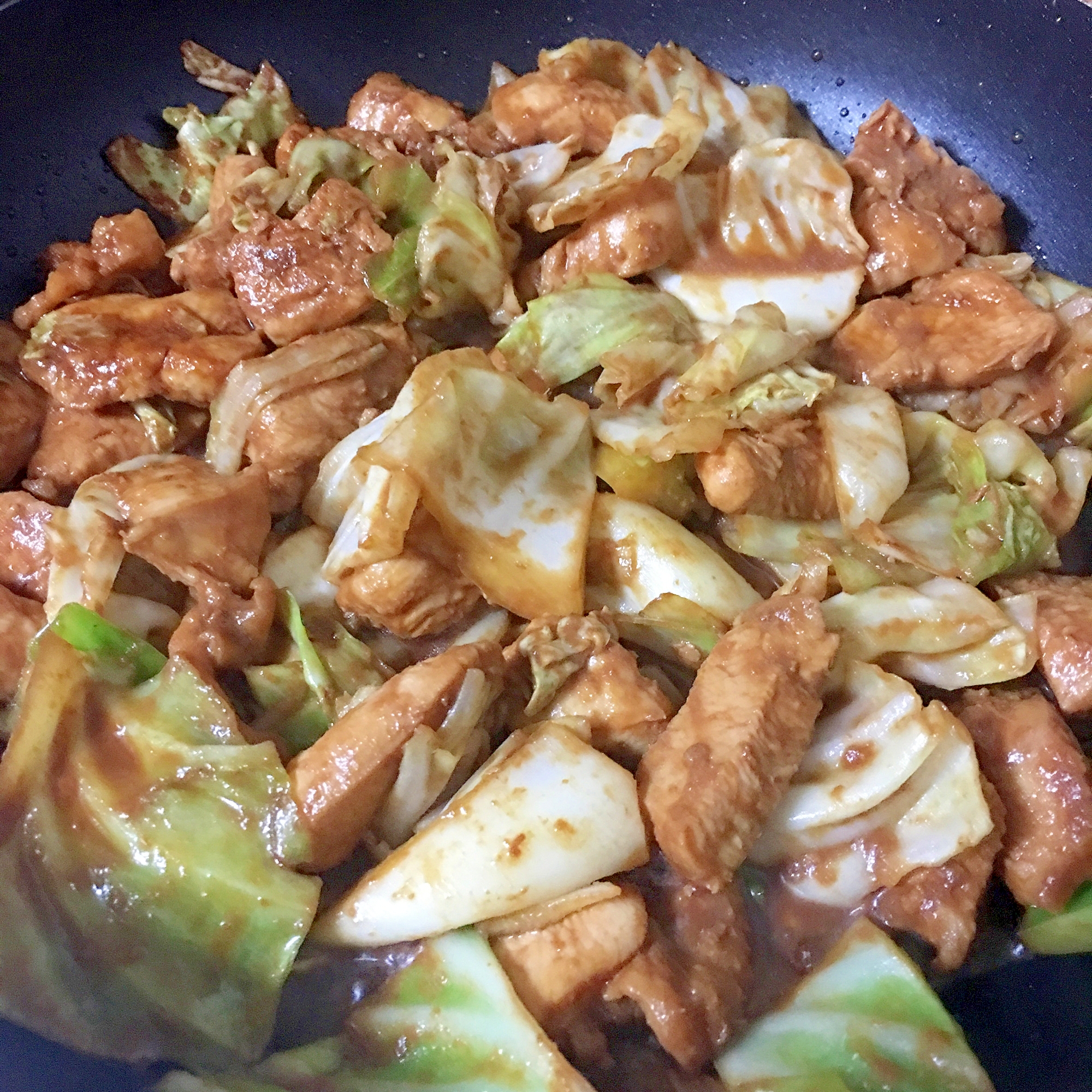 赤味噌とニンニクで鶏胸肉とキャベツのけいちゃん レシピ 作り方 By Kuuuma 楽天レシピ