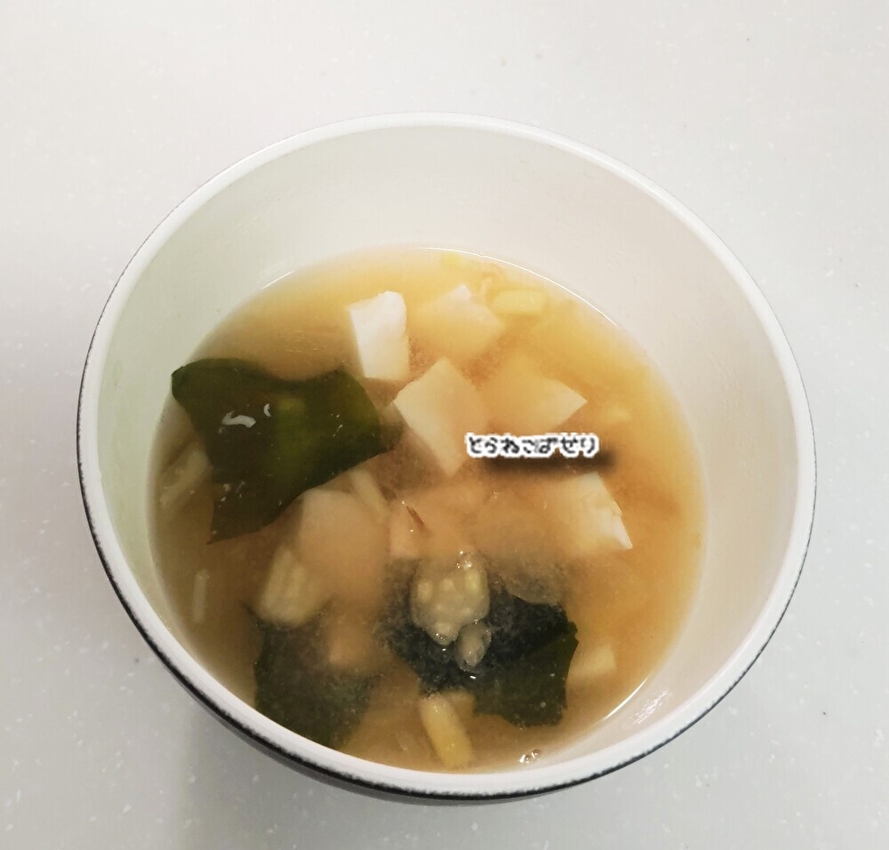 豆腐☘️わかめ☘️みょうがのお味噌汁